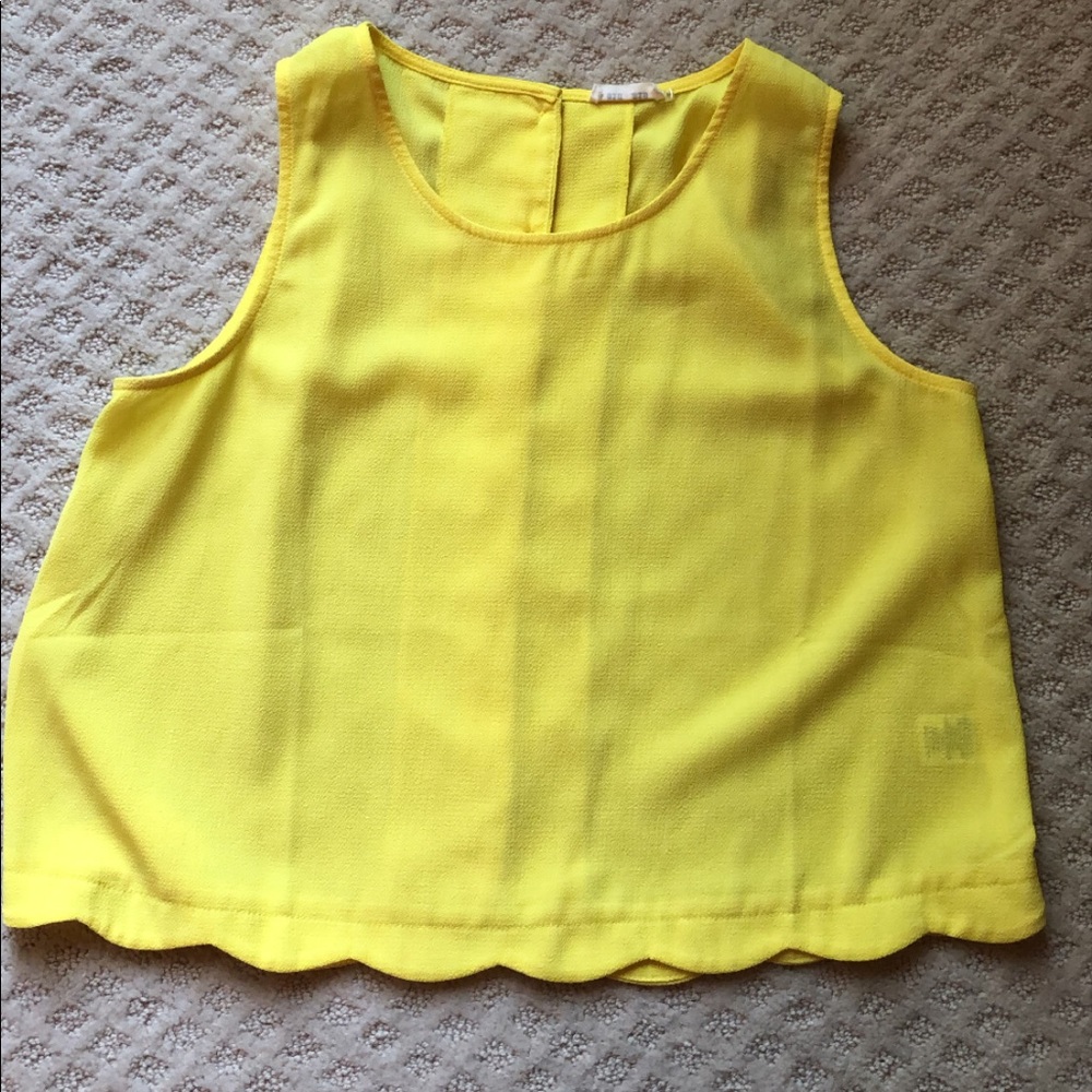 Yellow Scalloped Edge Top